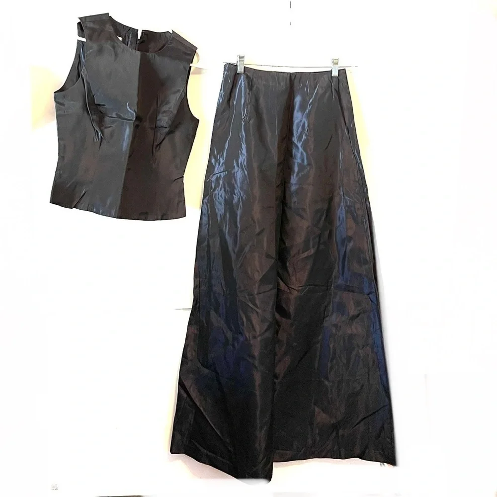 Vera wang two piece skirt and tank